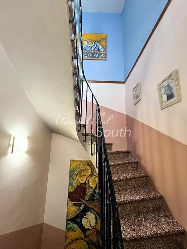 Maison de ville - 220 m² - 6 pièces