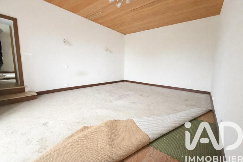 Maison - 177 m² - 8 pièces