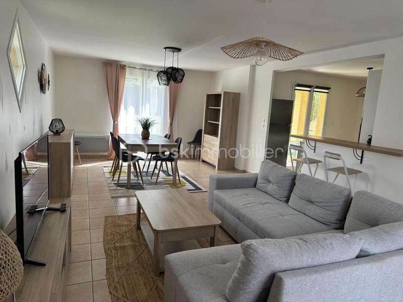 Maison - 92 m² - 4 pièces