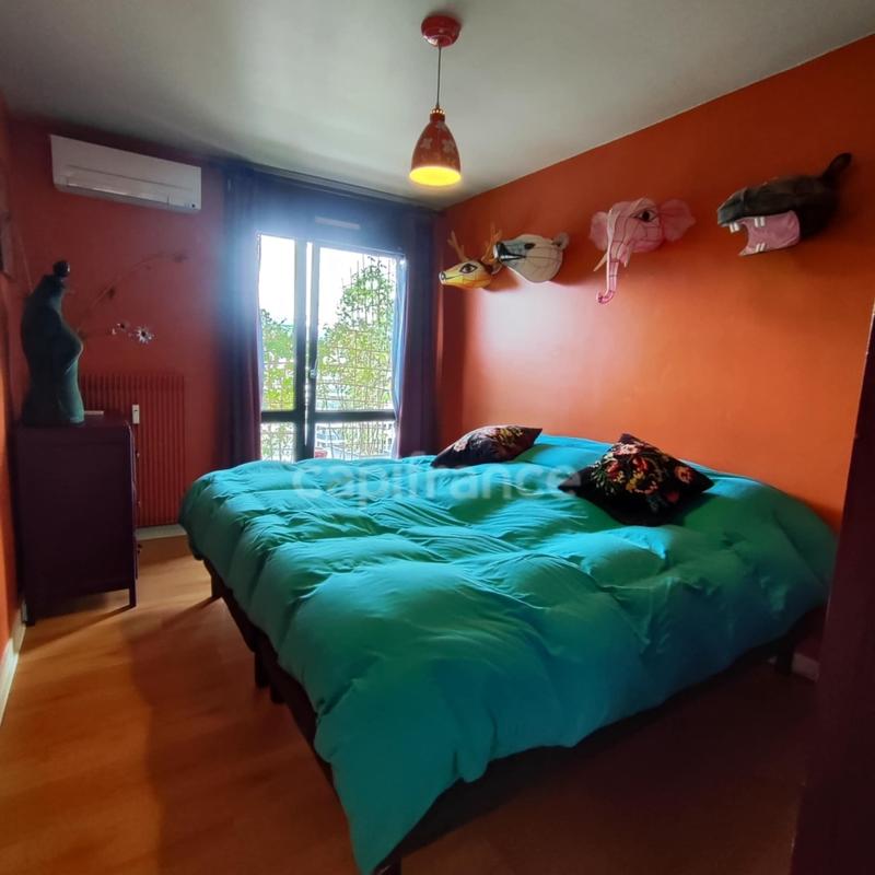 Appartement - 80 m² - 4 pièces