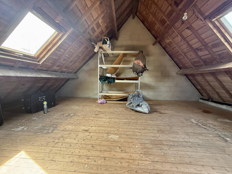 Maison traditionnelle - 151 m² - 6 pièces