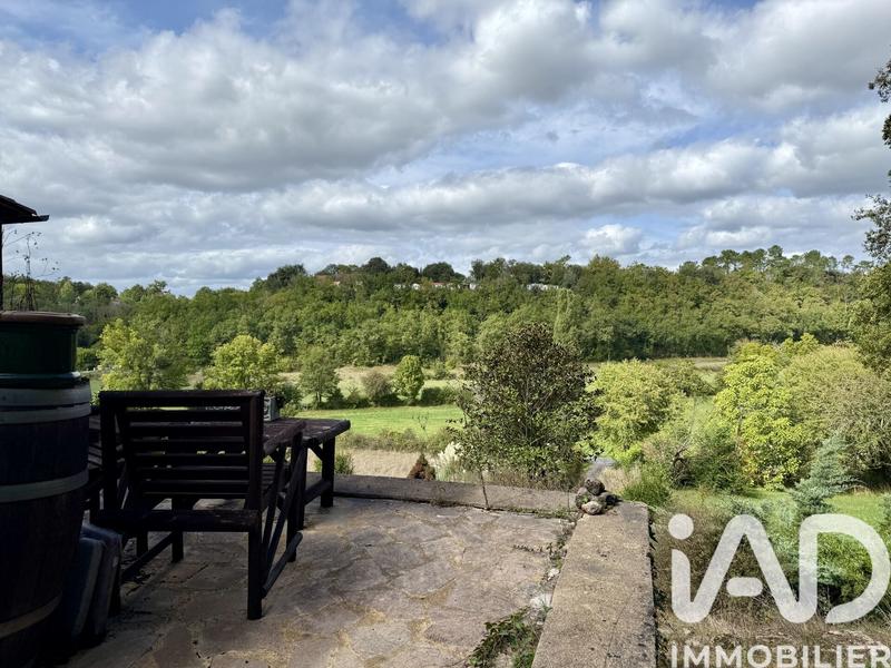 Maison - 185 m² - 8 pièces