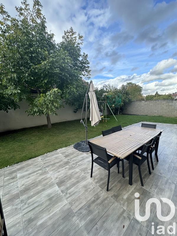 Maison - 212 m² - 8 pièces