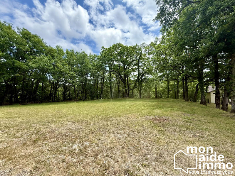 Maison - 240 m² - 8 pièces