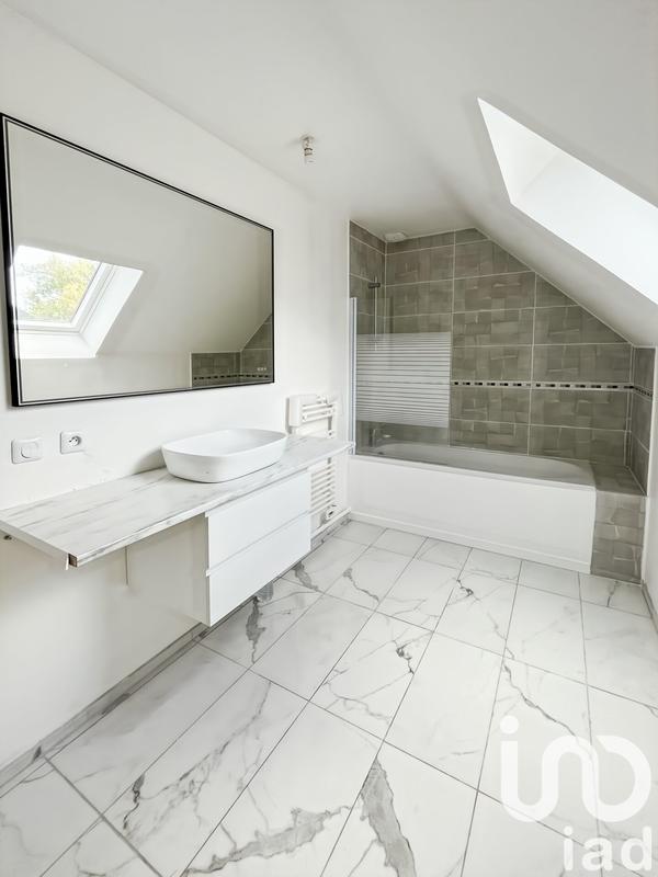 Maison - 97 m² - 6 pièces