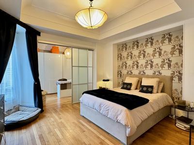 Appartement - 156 m² - 6 pièces