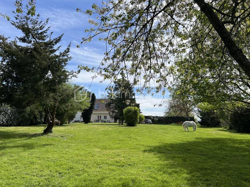 Maison - 222 m² - 10 pièces