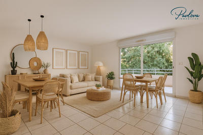 Appartement - 90 m² - 4 pièces