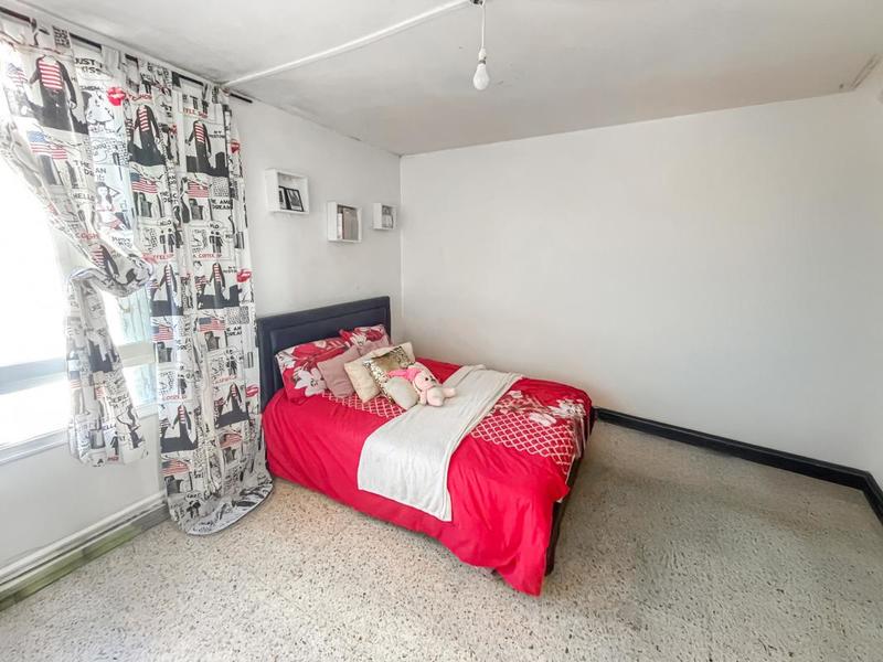 Appartement - 99 m² - 5 pièces