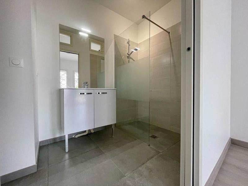 Appartement - 150 m² - 5 pièces