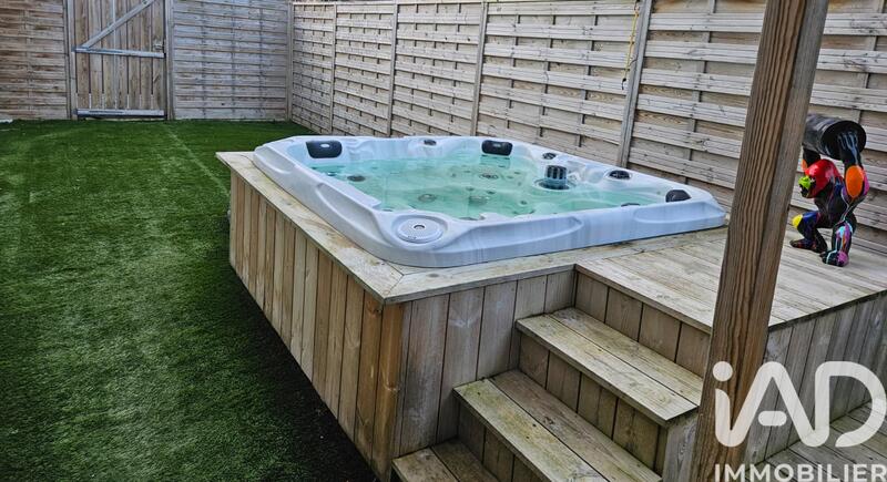 Maison - 93 m² - 4 pièces