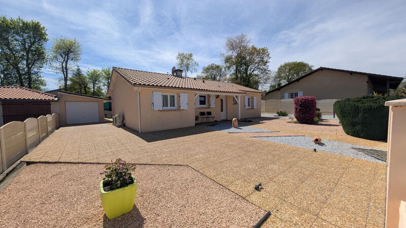 Maison - 103 m² - 4 pièces