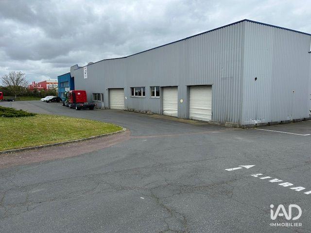 Local commercial - 8 200 m²