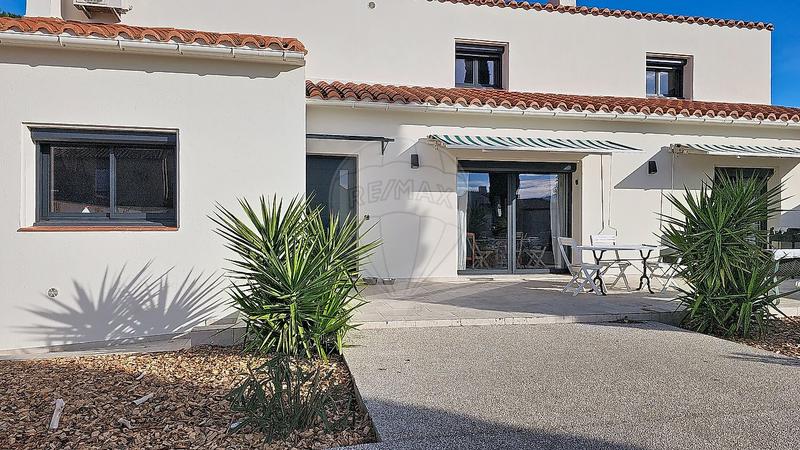 Villa - 243 m² - 7 pièces