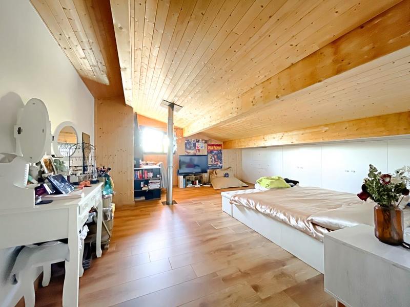 Maison - 107 m² - 6 pièces