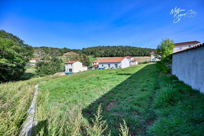 Terrain constructible - 737 m²