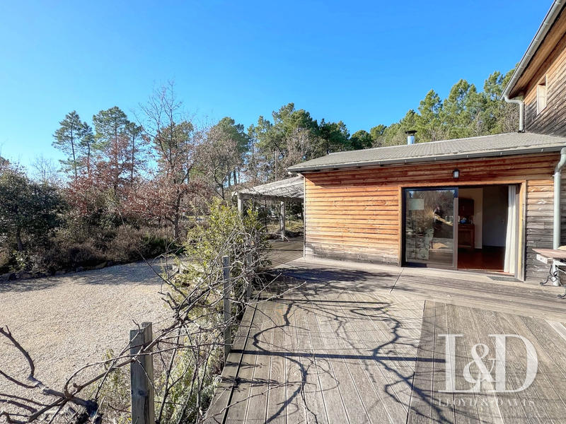 Maison - 137 m² - 6 pièces