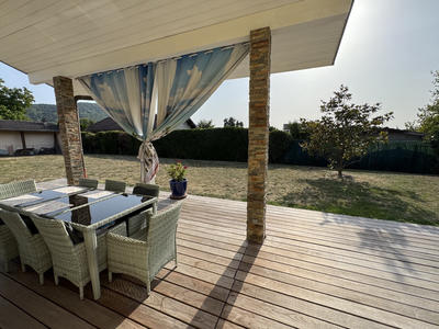 Maison - 202 m² - 9 pièces