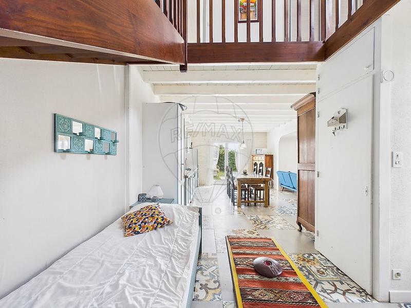 Maison - 271 m² - 10 pièces