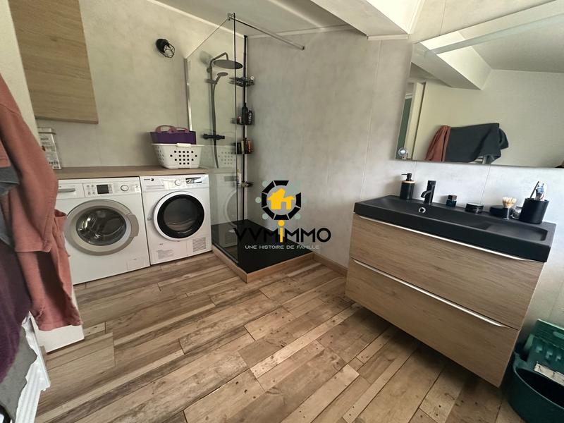 Maison - 93 m² - 5 pièces