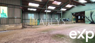Entrepôt - 990 m²