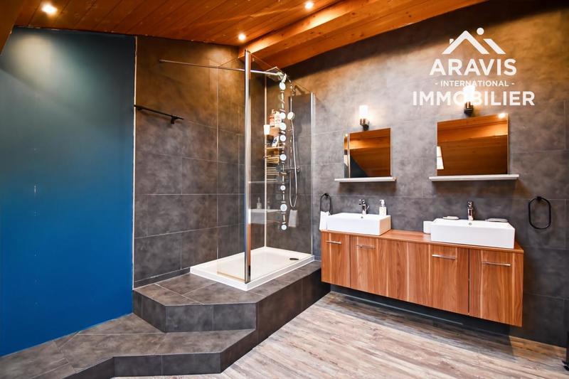 Maison - 195 m² - 6 pièces