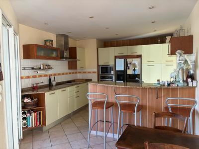 Maison - 175 m² - 7 pièces