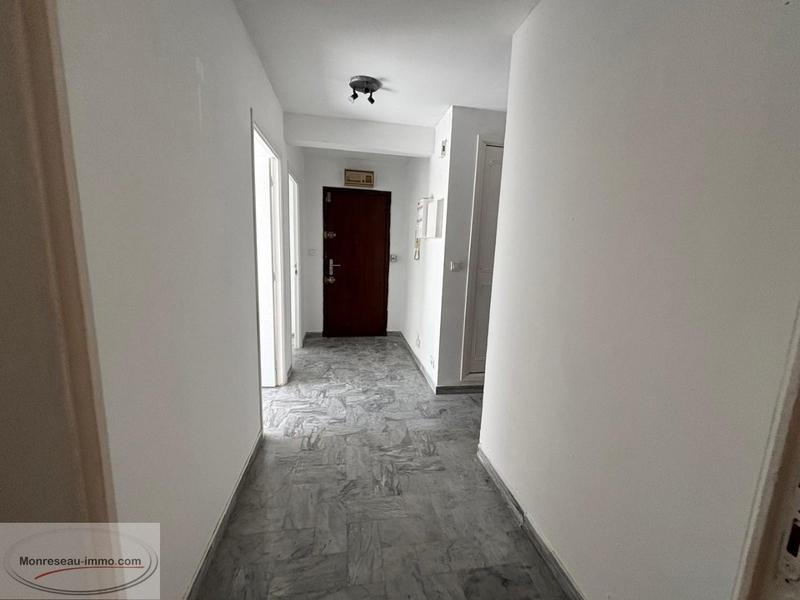 Appartement - 93 m² - 4 pièces