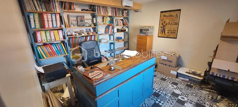 Maison traditionnelle - 209 m² - 6 pièces