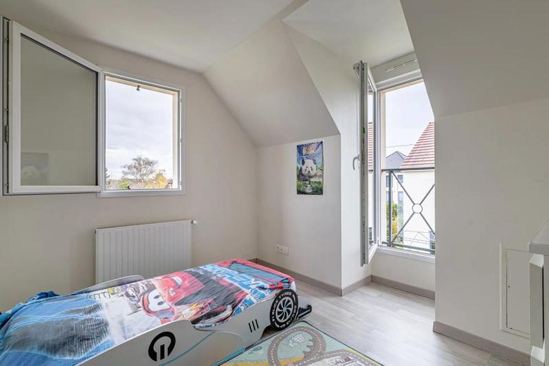 Maison - 115 m² - 6 pièces