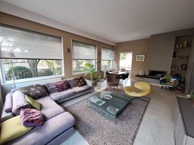 Maison - 166 m² - 5 pièces