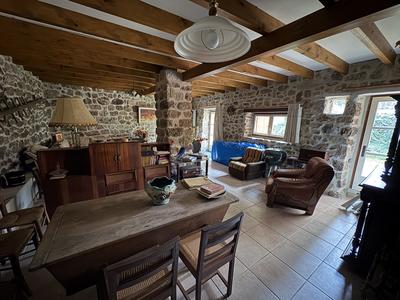 Maison ancienne - 149 m² - 5 pièces