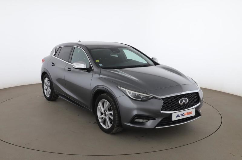 Infiniti Q30 1.5d Premium Dct 109 ch
