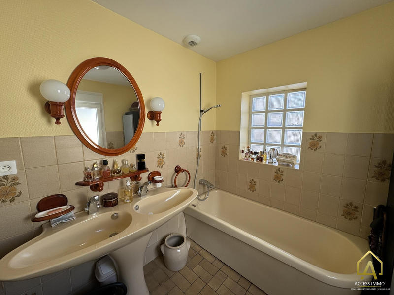 Maison - 90 m² - 7 pièces