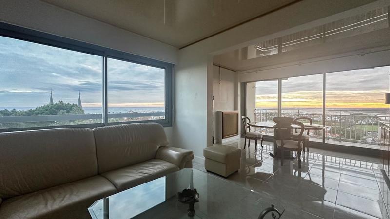 Appartement - 111 m² - 4 pièces