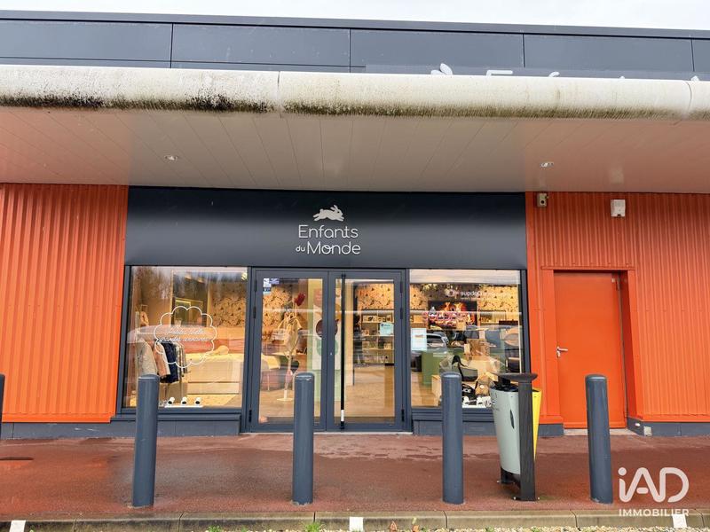 Local commercial - 297 m²