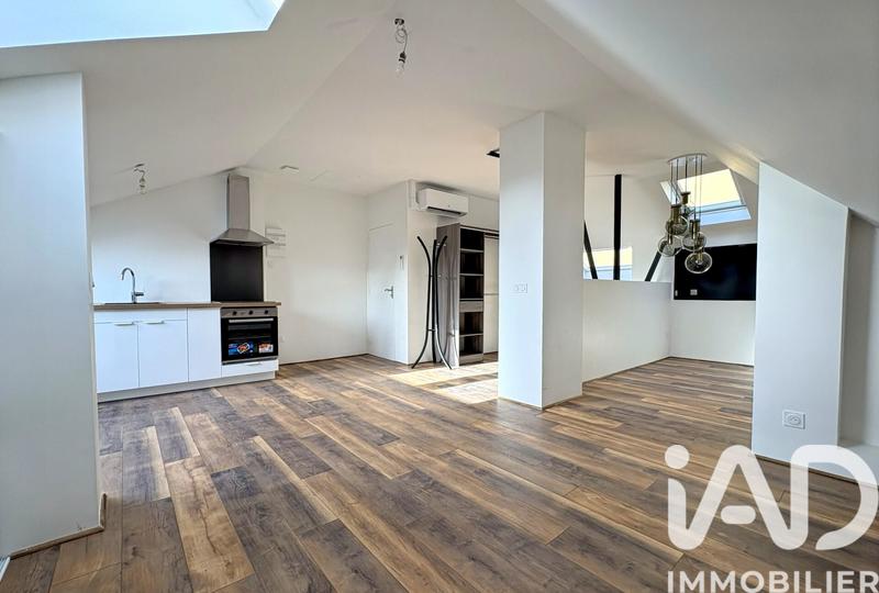 Immeuble - 140 m² - 2 pièces
