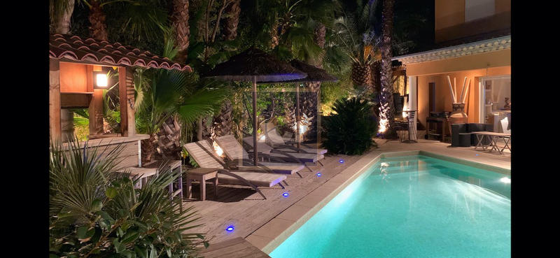 Villa - 181 m² - 4 pièces