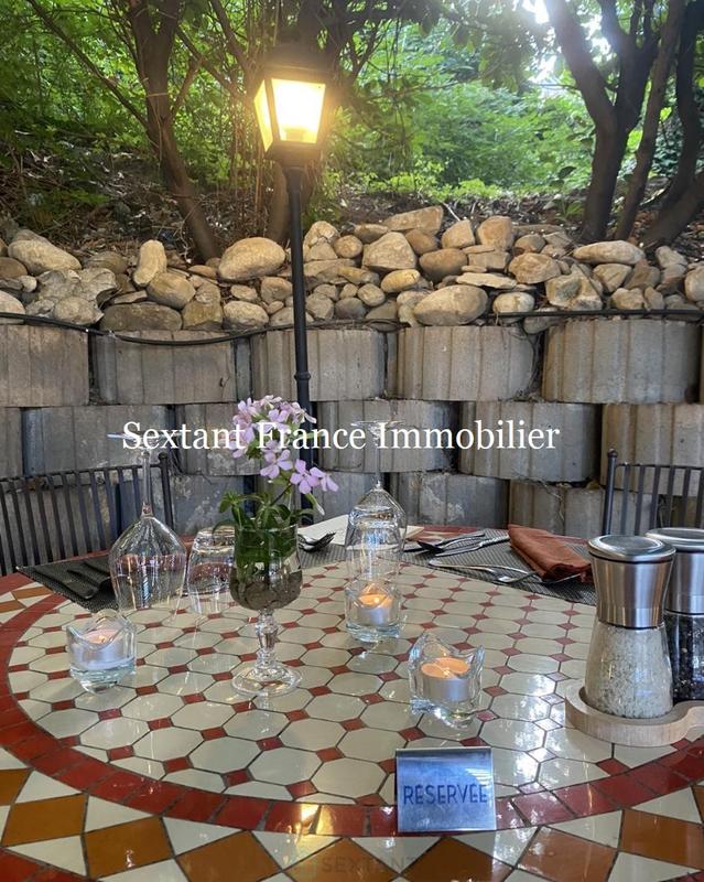 Fonds de commerce - 247 m²