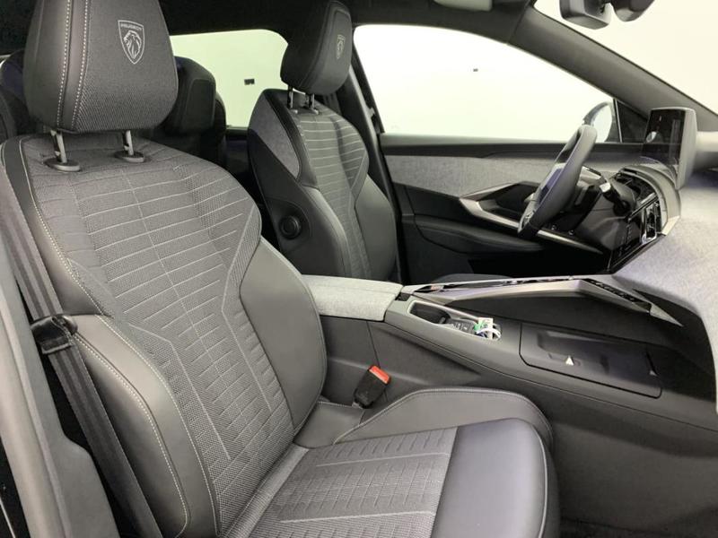 Peugeot 5008 Hybrid 145 e-Dcs6 Gt