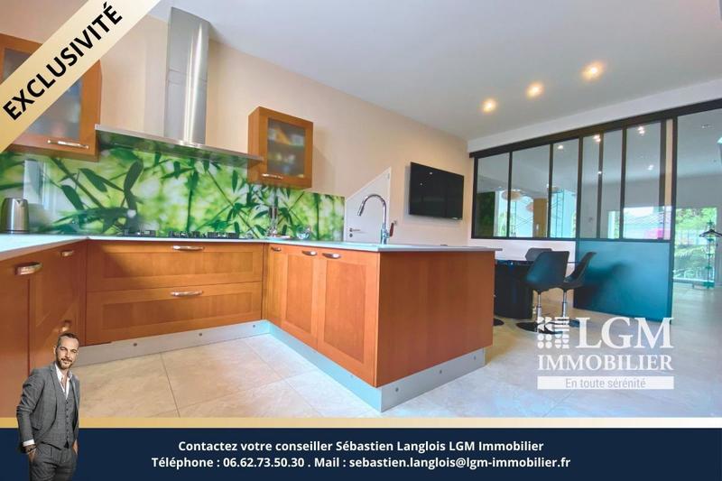 Villa - 337 m² - 7 pièces