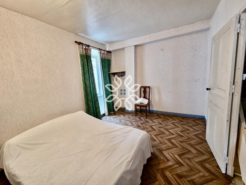 Maison de village - 95 m² - 5 pièces