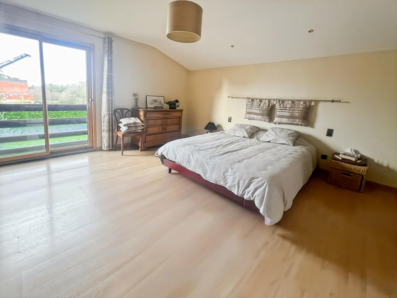 Maison - 171 m² - 7 pièces