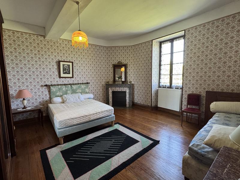 Maison - 281 m² - 10 pièces