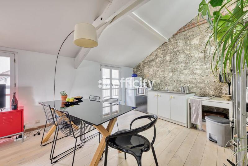 Appartement - 64 m² - 3 pièces