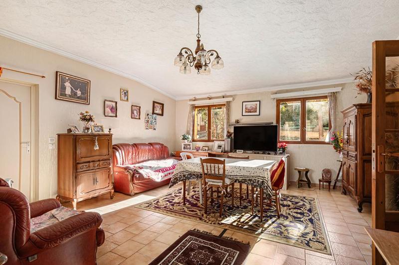 Maison - 123 m² - 6 pièces