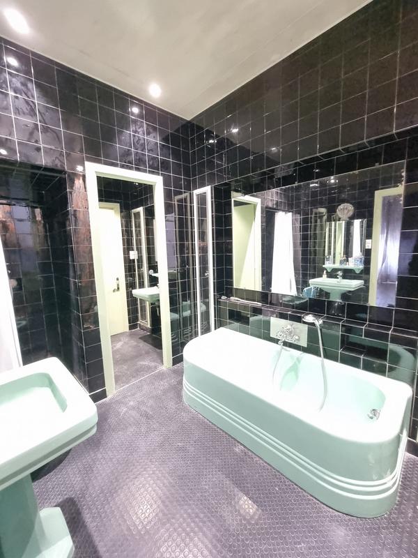 Appartement - 134 m² - 6 pièces