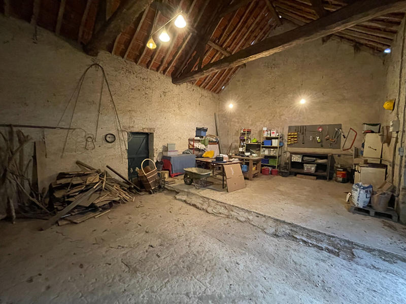 Maison - 240 m² - 7 pièces