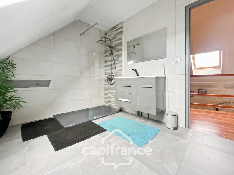Maison - 152 m² - 7 pièces