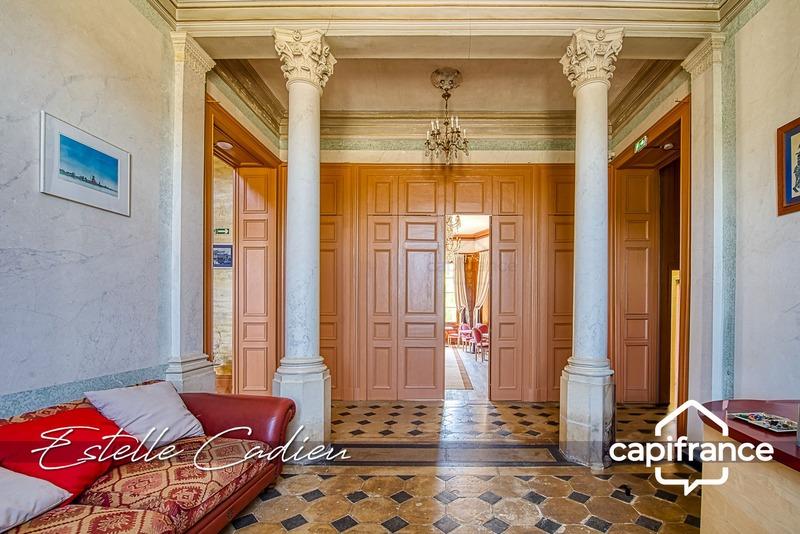 Château - 843 m² - 16 pièces